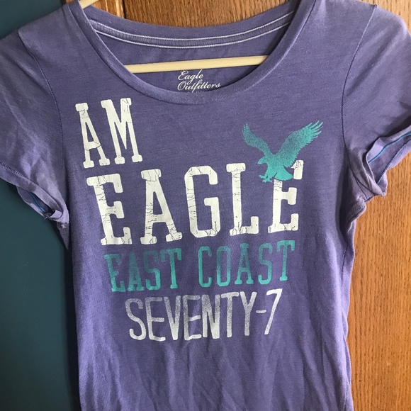 American Eagle T-shirt - Picture 1 of 3